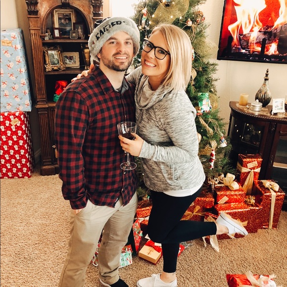 Meet your Posher, Julia - Picture 2 of 2